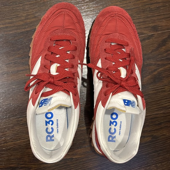 New Balance RC30 shoes - Red.  Size US 11 - Picture 2 of 4